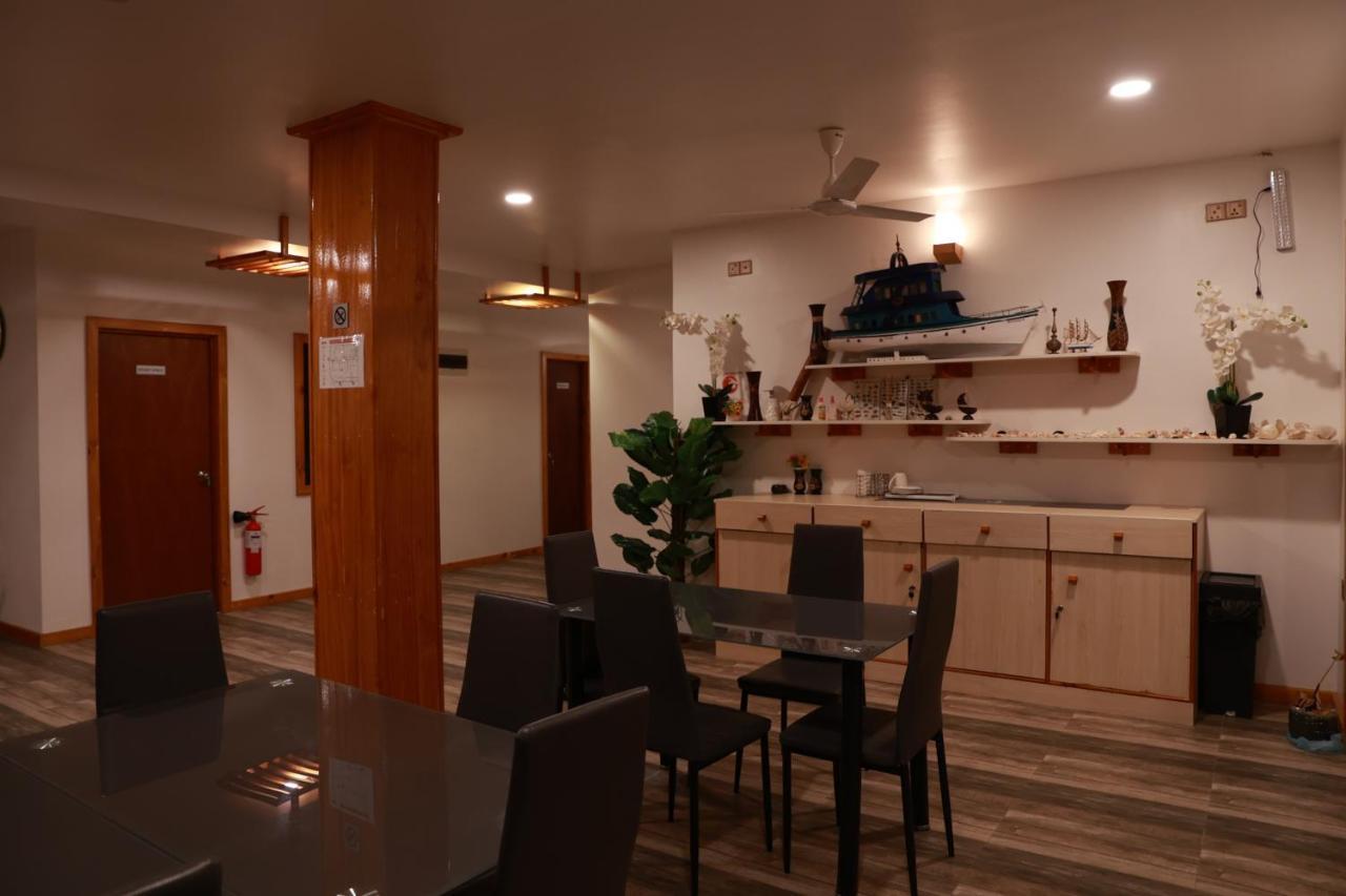 Cowry Inn ฟูลิดู ภายนอก รูปภาพ